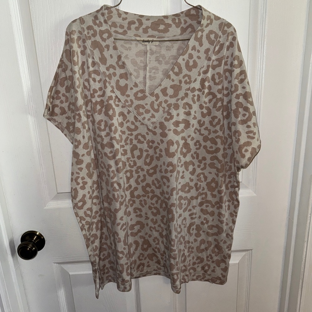 Cream and Tan Boxy Short Sleeve T-Shirt